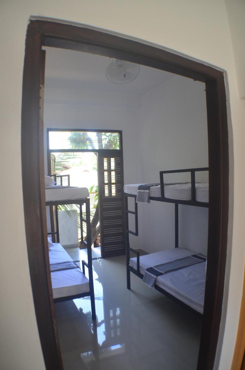 Steps Backpackers Hostel Коломбо Экстерьер фото